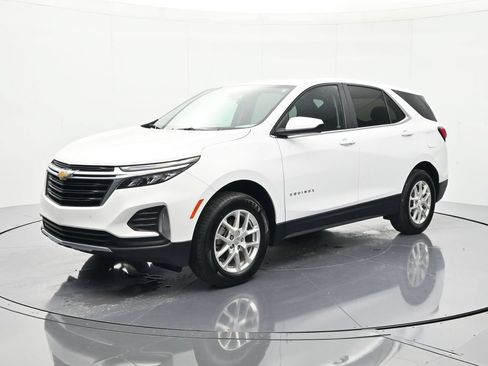 Used 2024 Chevrolet Equinox LT AWD/4WD image 1