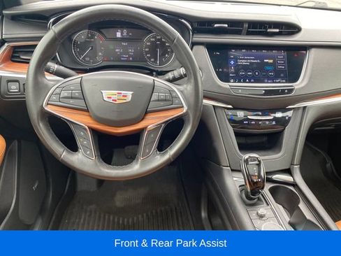 Used 2020 Cadillac XT5 Premium Luxury w/ LPO, Floor Liner Package AWD/4WD image 7