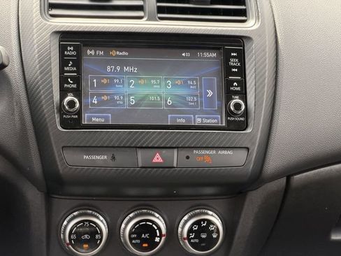 Used 2025 Mitsubishi Outlander Sport ES image 14