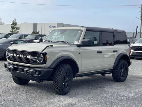 New 2025 Ford Bronco Big Bend w/ Black Diamond Package image 24