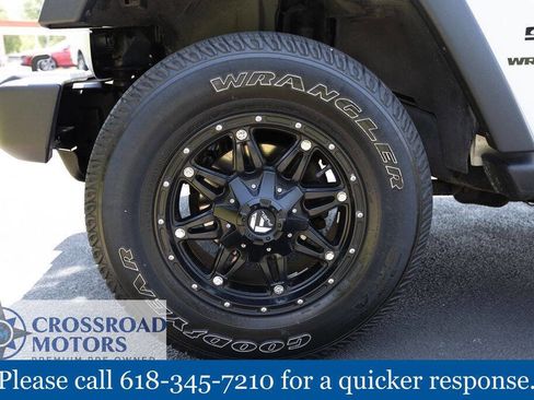 Used 2013 Jeep Wrangler Sport AWD/4WD image 15