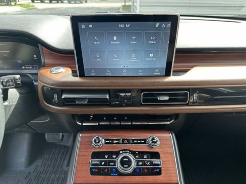 Used 2023 Lincoln Aviator Reserve w/ Equipment Group 201A RWD image 22