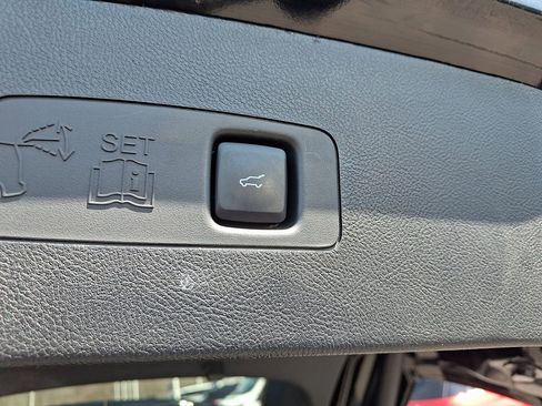 Used 2022 Lincoln Corsair AWD w/ Premium Package image 29