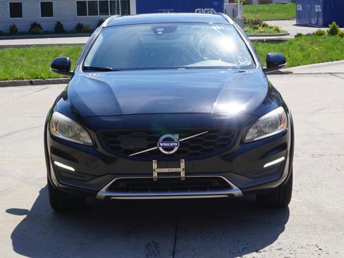Used 2016 Volvo V60 T5 Cross Country w/ Convenience Package AWD/4WD image 8