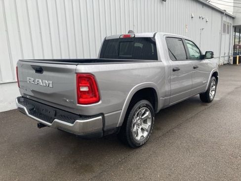 Used 2025 RAM 1500 Big Horn AWD/4WD image 6