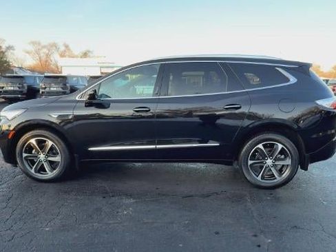 Used 2022 Buick Enclave Essence w/ Experience Buick Package image 6