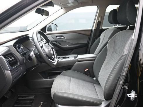 Used 2022 Nissan Rogue SV FWD image 7