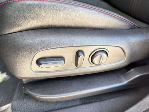 Used 2024 Chevrolet Equinox RS FWD image 14