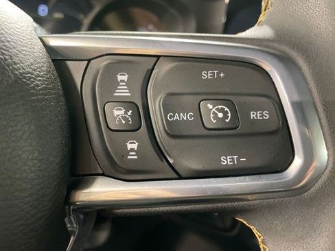 Used 2024 Jeep Wrangler Unlimited Sahara w/ Technology Group AWD/4WD image 45