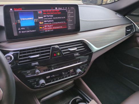 Certified 2023 BMW M550i xDrive image 30