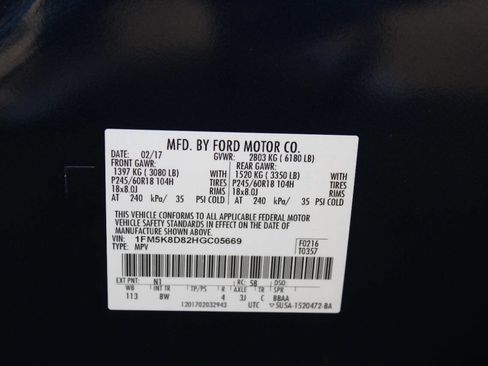 Used 2017 Ford Explorer XLT w/ Equipment Group 202A image 29