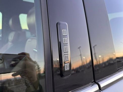 Used 2024 Ford F450 Platinum w/ FX4 Off-Road Package image 10