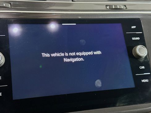 Used 2024 Volkswagen Tiguan Wolfsburg Edition image 22