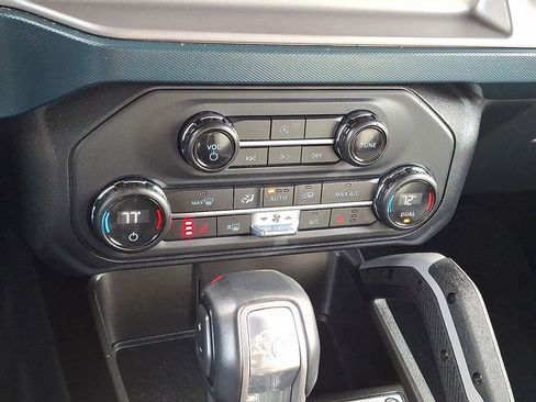 Used 2023 Ford Bronco Outer Banks image 17