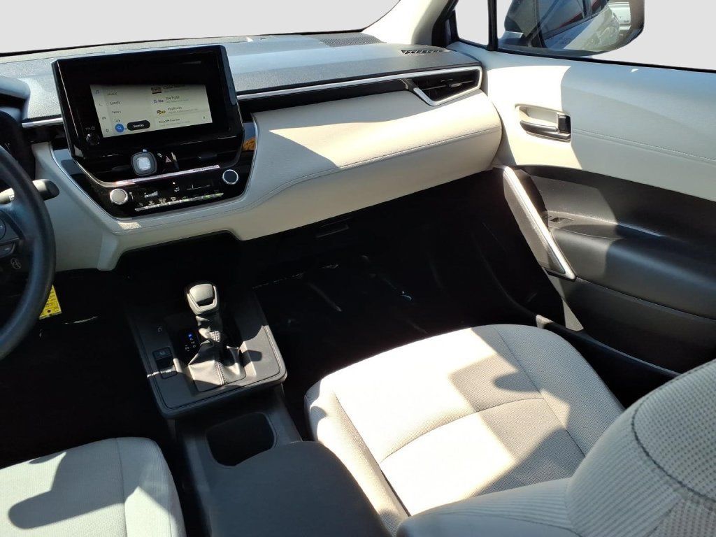 Used 2026 Toyota Corolla Cross L FWD image 14