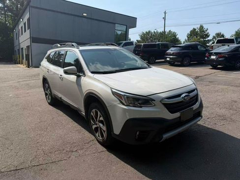 Used 2022 Subaru Outback Limited w/ Popular Package #2 AWD/4WD image 3