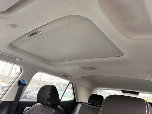 New 2026 Hyundai Venue SEL FWD image 18