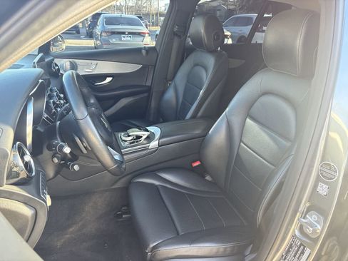 Used 2019 Mercedes-Benz GLC 300 GLC 300 image 10