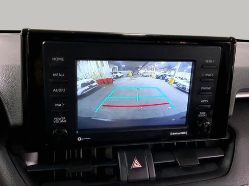 Used 2021 Toyota RAV4 XLE AWD/4WD image 27