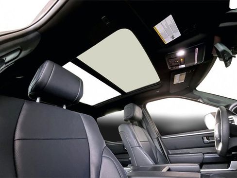 Used 2024 Toyota Tundra Platinum image 24