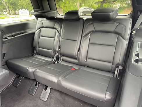 Used 2025 Lincoln Navigator Reserve w/ Jet Appearance Package AWD/4WD image 16