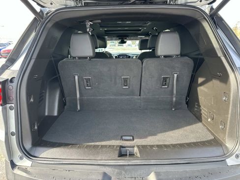 Certified 2023 Chevrolet Traverse LT w/ LT Premium Package image 11