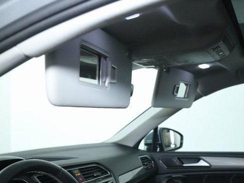 Certified 2024 Volkswagen Tiguan SE AWD/4WD image 20