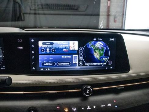Used 2025 Nissan Ariya AWD image 33