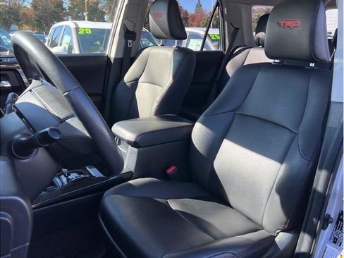 Used 2020 Toyota 4Runner TRD Off-Road Premium image 8