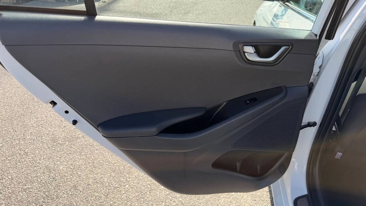 Used 2019 Hyundai Ioniq Limited FWD image 22