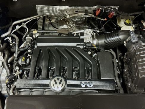 Used 2021 Volkswagen Atlas SE image 37