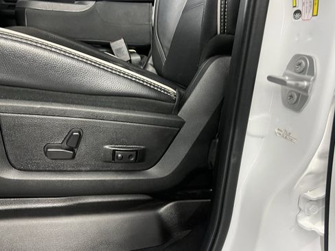 Certified 2025 RAM 2500 Laramie image 23