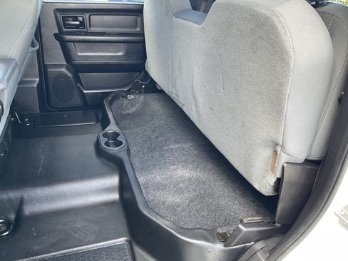 Used 2013 RAM 2500 Tradesman w/ Chrome Appearance Group AWD/4WD image 33