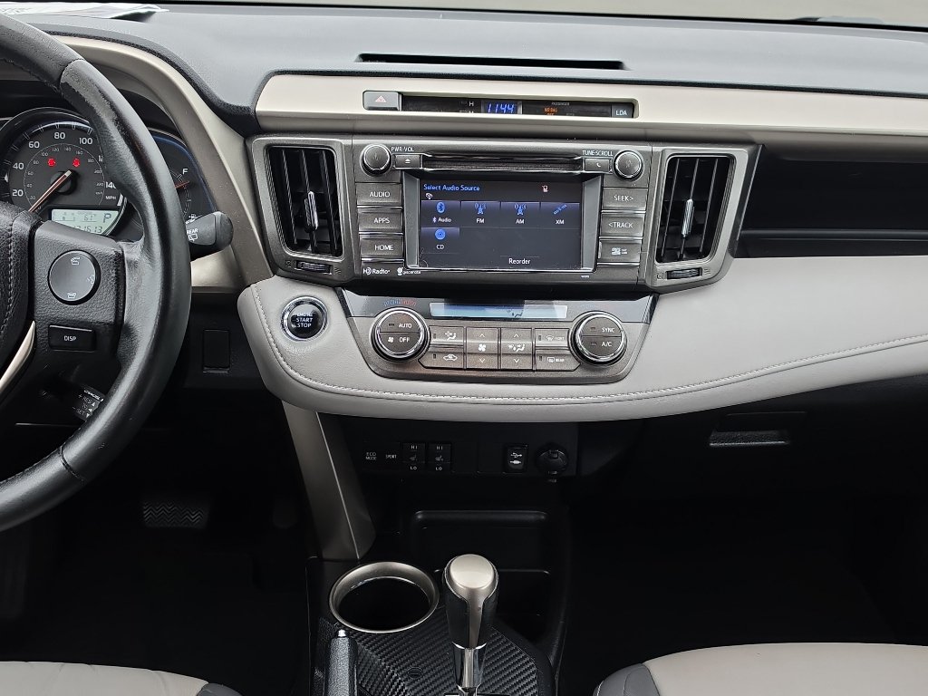 Used 2014 Toyota RAV4 Limited w/ Technology Package FWD image 23