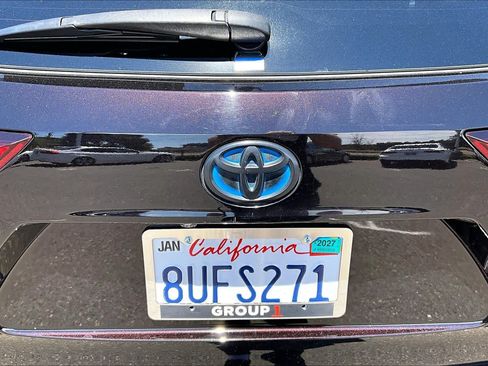 Certified 2021 Toyota Highlander XLE AWD/4WD image 30