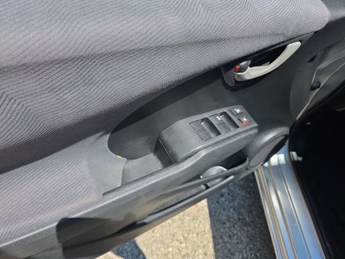 Used 2013 Honda Fit image 10