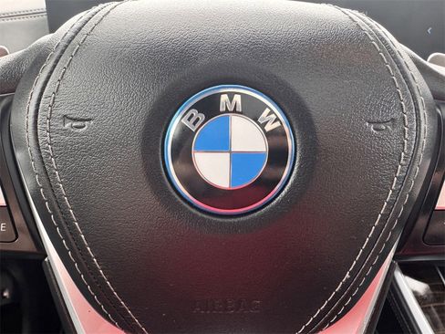 Used 2024 BMW X5 xDrive50e image 15