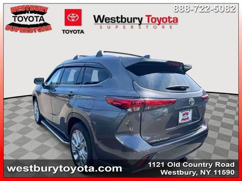 Used 2023 Toyota Highlander Limited AWD/4WD image 11