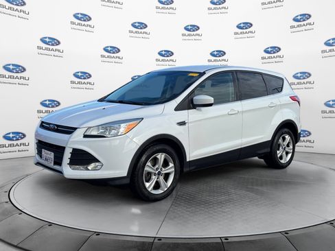 Used 2016 Ford Escape SE AWD/4WD image 2