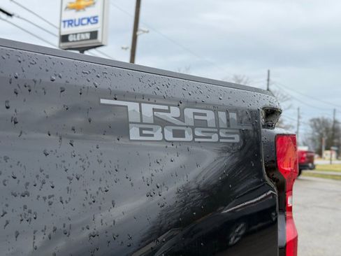 Used 2025 Chevrolet Silverado 2500 LT w/ Trail Boss Package image 12