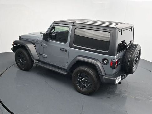 Used 2025 Jeep Wrangler Sport AWD/4WD image 31