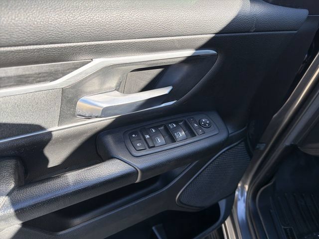 Used 2022 RAM 1500 Big Horn AWD/4WD image 15