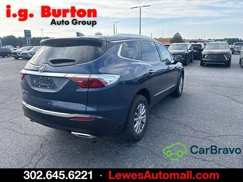 Used 2024 Buick Enclave Essence AWD/4WD image 3