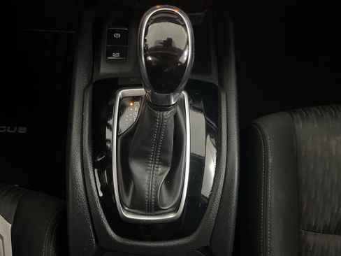 Used 2019 Nissan Rogue SV w/ Premium Package AWD/4WD image 70