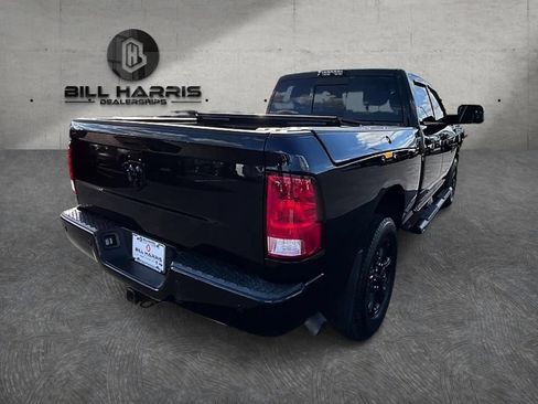 Used 2017 RAM 2500 SLT w/ Black Appearance Group AWD/4WD image 5