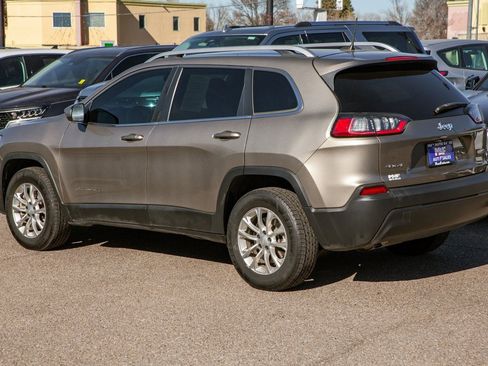 Used 2019 Jeep Cherokee Latitude w/ Popular Appearance Group image 7