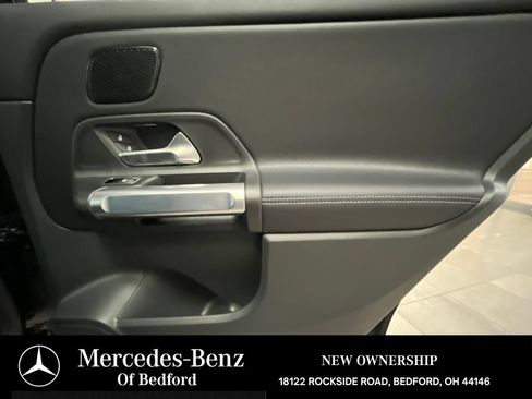 Used 2026 Mercedes-Benz GLB 250 4MATIC image 17