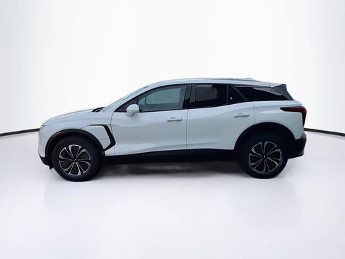 Used 2024 Chevrolet Blazer EV LT AWD/4WD image 4