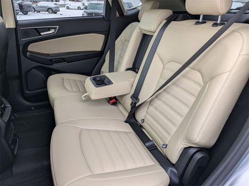 Used 2022 Ford Edge SEL w/ Convenience Package image 25