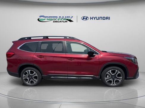 Used 2025 Subaru Ascent Limited w/ Popular Package #2 AWD/4WD image 8